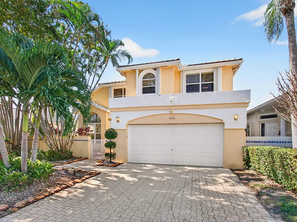 7848 Travlers Tree Dr