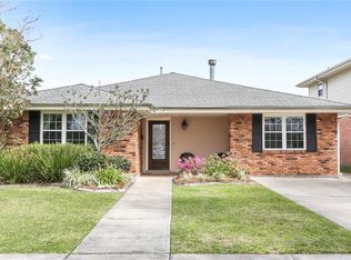 4613 Clearlake Dr, Metairie, LA 70006