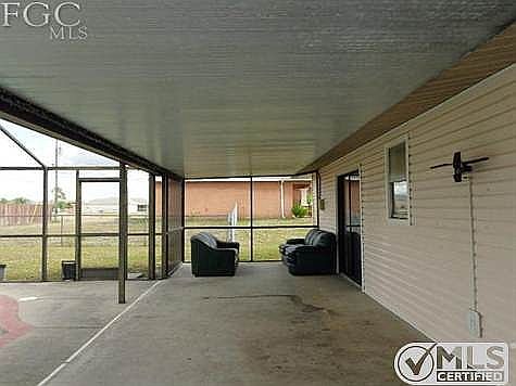 5th image of 1703 NE 12th Ter