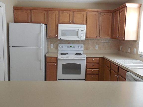 5th image of 1417 Chateau Way