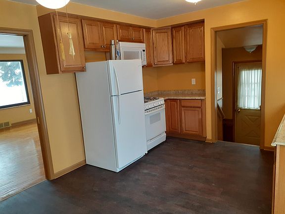 2nd image of 20421 Macel St