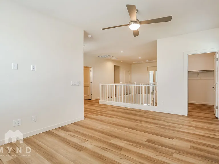 615 N Vine St — Photo 18