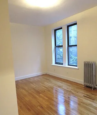 Rented by Compass | media 47