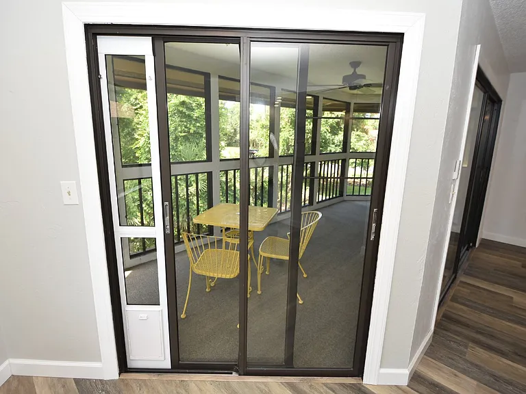 4 Southbury Ct — Photo 14