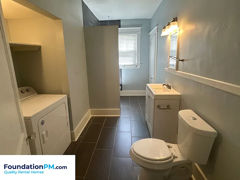 1764 Lawrence Ave #4 — Photo 10