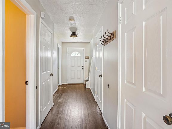 4th image of 1500 Arcola Ct #1