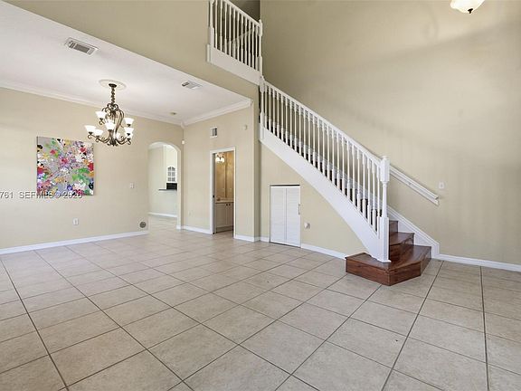 3rd image of 2257 SW 132nd Ave