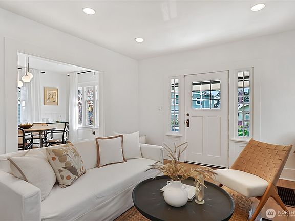 5th image of 6526 4th Avenue NW