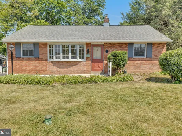 117 Raymond Ave, Aston, PA 19014