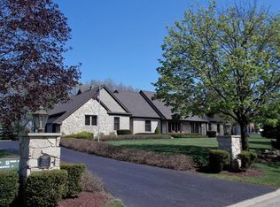 2312 Bay Oaks Dr, McHenry, IL 60051