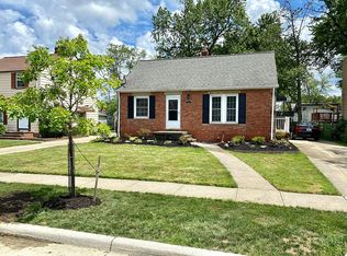 1307 Commonwealth Ave, Mayfield Heights, OH 44124