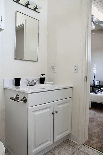 Oak Knoll Apartments — Photo 8