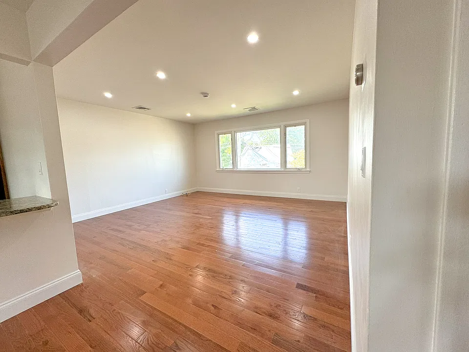 103 Spencer Ave #2