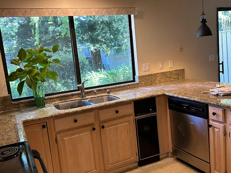 629 Commons Dr — Photo 5