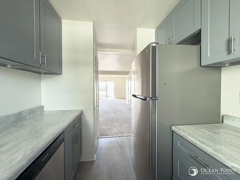 267 S Ventura Rd #287 — Photo 7