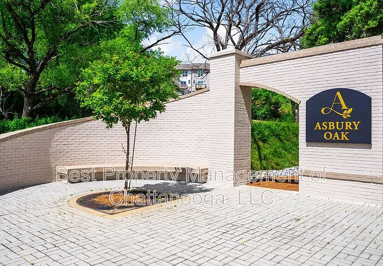 4154 Tillie Cir — Photo 2
