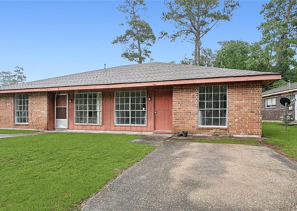 1st image of 572-74 Beechwood Dr