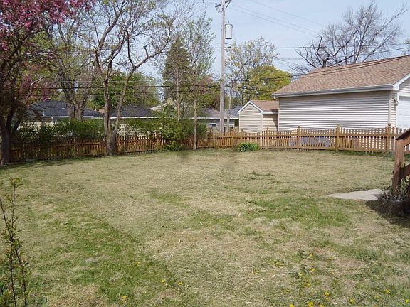 Back view of yard