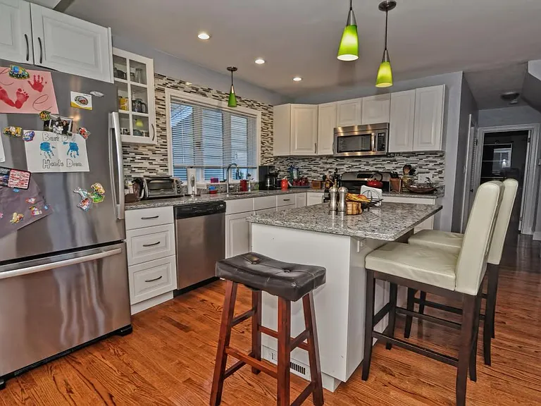86 Fowler Ave — Photo 22