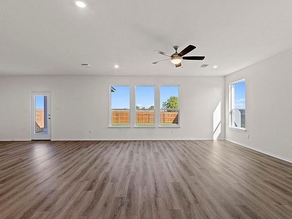 5th image of 5008 Gragnano Dr