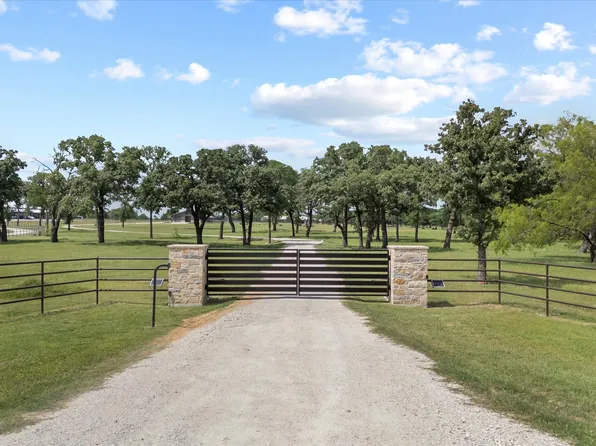 10701 Osburn Rd, Pilot Point, TX 76258