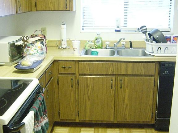 4th image of 1038 SW 6th Dr