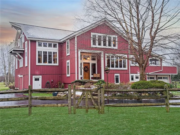 18660 Ravenna Rd, Chagrin Falls, OH 44023