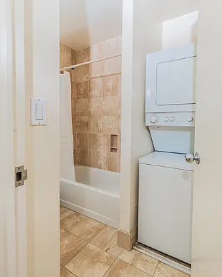 Rented by Luxury Habitat | media 33