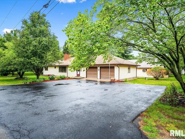 307 W South St, Manito, IL 61546