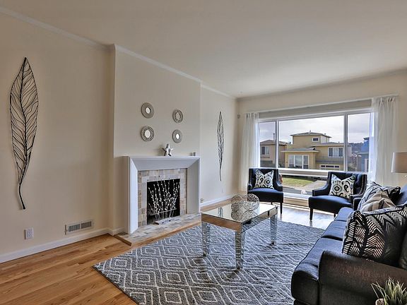 4th image of 28 Westdale Ave