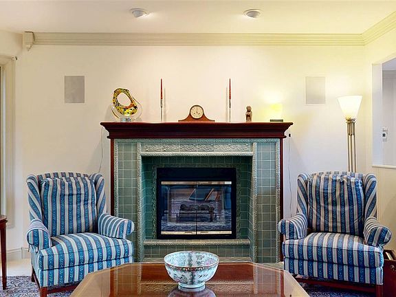 3rd image of 3711 Forest Gate Dr NE
