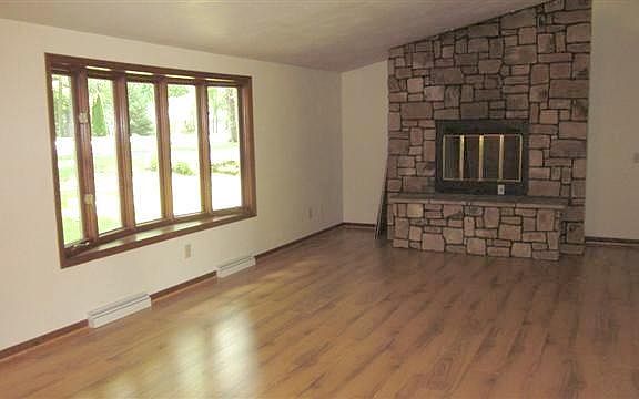 5th image of 1219 Lake Summerset Rd