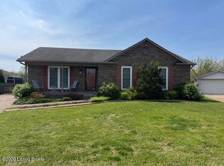 10416 Duke Ct, Fairdale, KY
