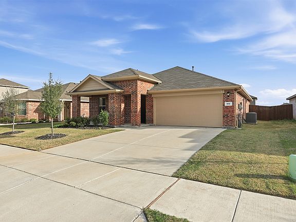 2nd image of 613 Whitecomb Ln