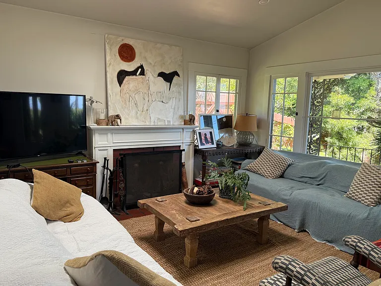 711 Moreno Rd — Photo 3