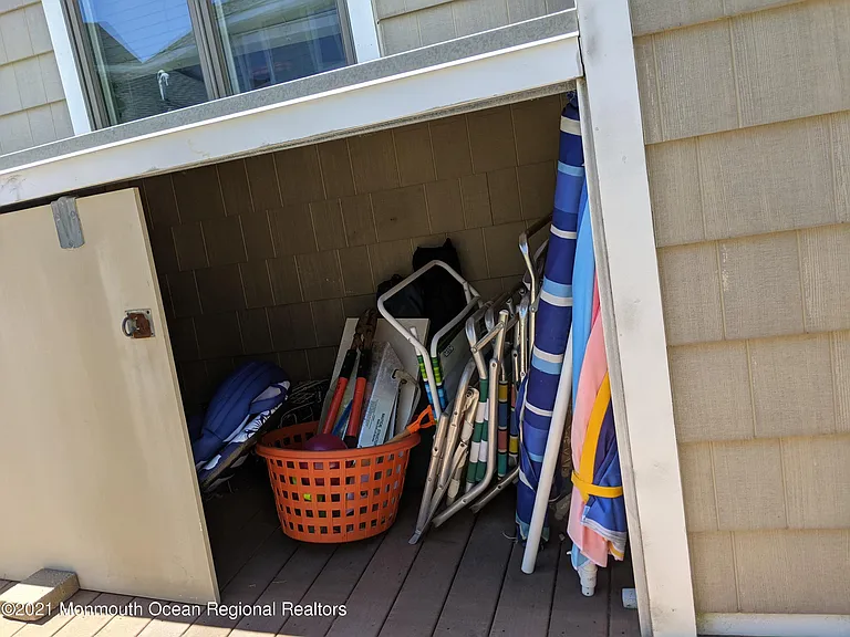 289 Monterey Cir — Photo 27
