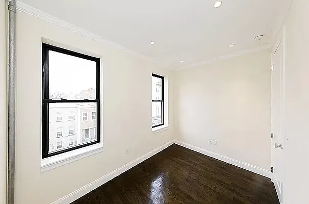 Rented by Avenues Real Estate | media 13