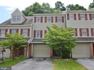 433 Crosswinds Dr, Lititz, PA 17543