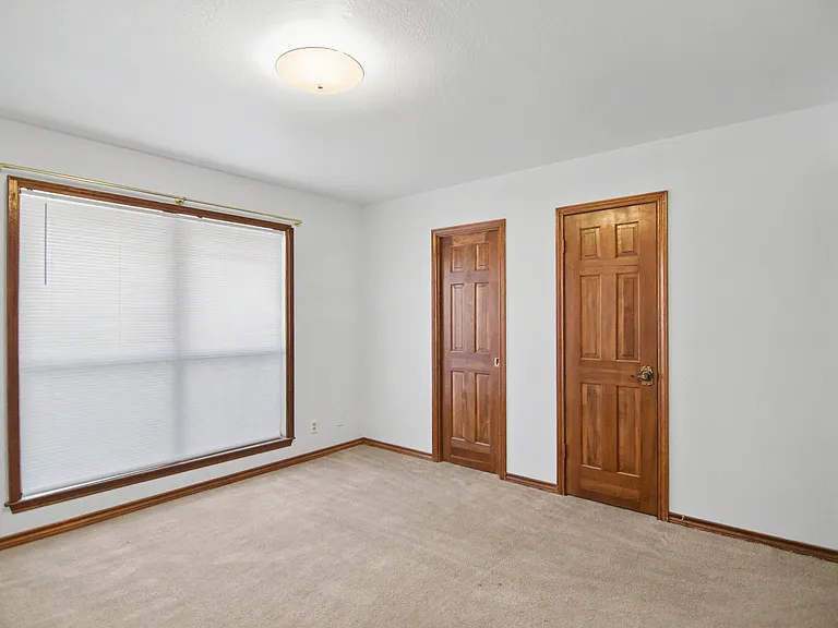 605 Pecos Trl — Photo 16