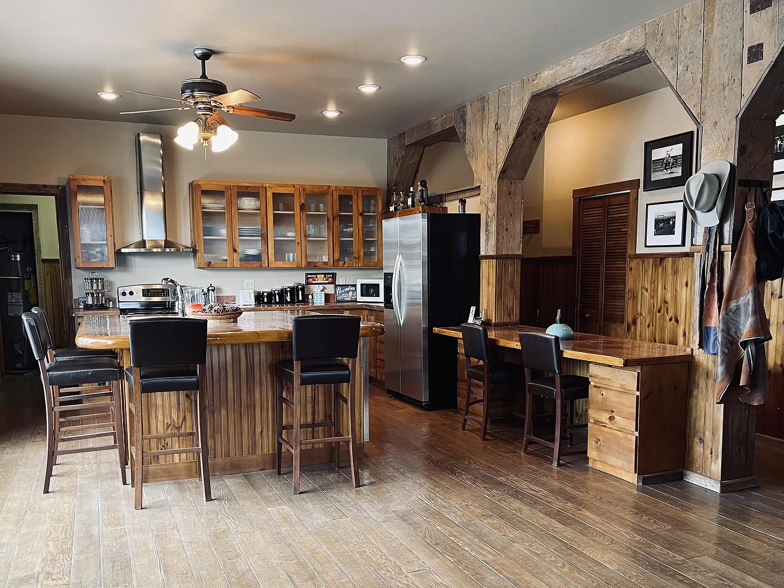 Westcliffe Outpost Apartments - Silverado Suite — Photo 2