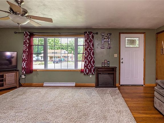 3rd image of 7255 Rupert Dr