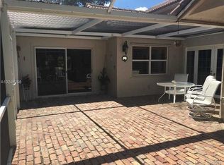 3285 Maple Ln, Davie, FL 33328