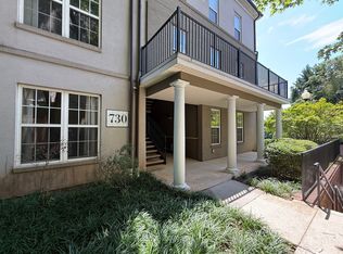 730 Walker Sq APT 2D, Charlottesville, VA 22903