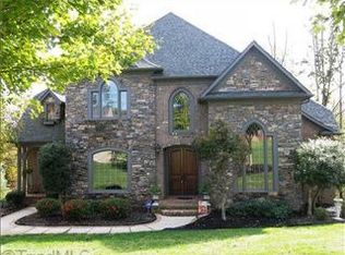 7617 Crossing Ridge Dr, Belews Creek, NC 27009