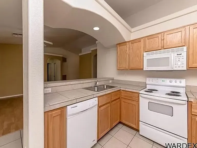 2675 Bluewater Dr — Photo 10