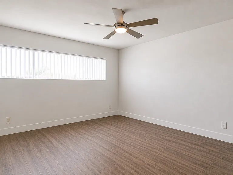 2233 S Ridgeley Dr #303 — Photo 12