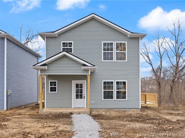 545 W Kenwood Avenue, Clarksville, IN 47129