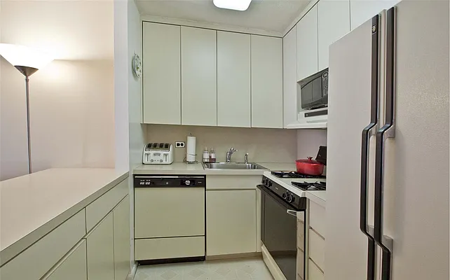 Sold by Douglas Elliman | media 13