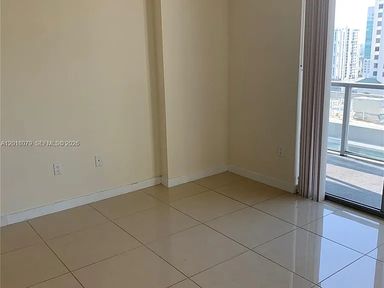 1111 SW 1st Ave #1921 — Photo 22