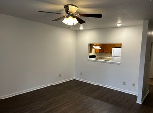 1126 Mace Rd APT B, Osage Beach, MO 65065